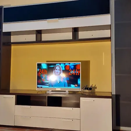 Appartement Guenstige Zur Strasse *